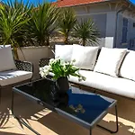 Schickes Und Modernes Maisonette Im Stadtzentrum By Interhome Saint-Tropez