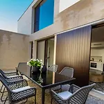 Schickes Und Modernes Maisonette Im Stadtzentrum By Interhome Ferienhaus Saint-Tropez