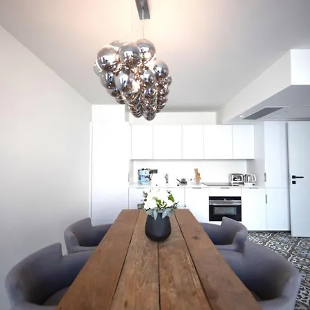 Dom wakacyjny Schickes Und Modernes Maisonette Im Stadtzentrum By Interhome