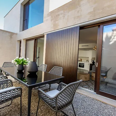 Schickes Und Modernes Maisonette Im Stadtzentrum By Interhome Saint-Tropez