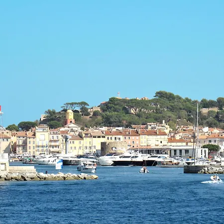 Schickes Und Modernes Maisonette Im Stadtzentrum By Interhome Saint-Tropez